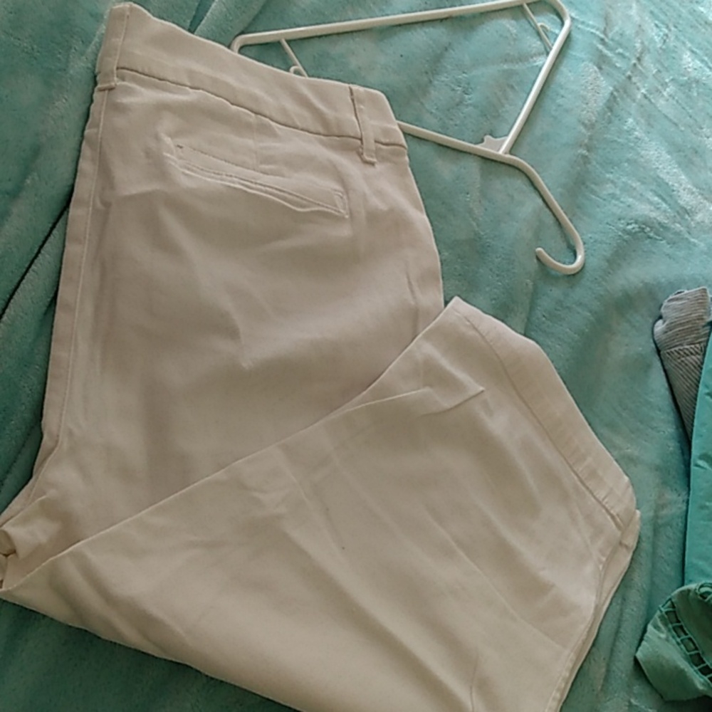 St John's bay Capri, white, 12